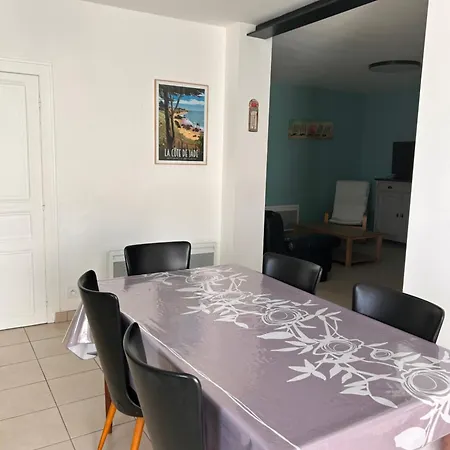 Nyaraló Maison De Famille *