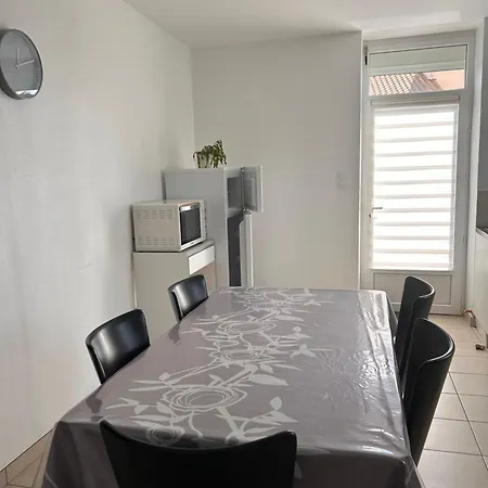 Maison De Famille
